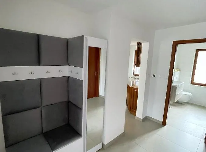 Apartma Bubi דירה *