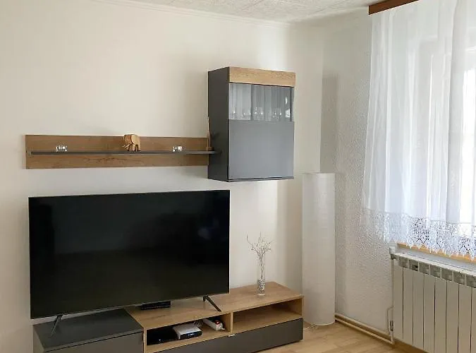 Apartma Bubi דירה *